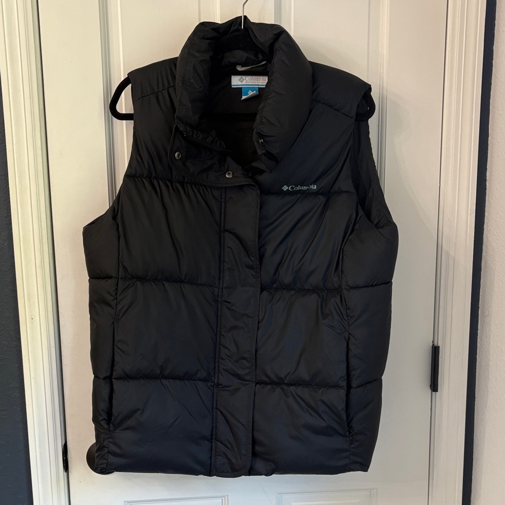 Columbia Women’s Blue Quilted Vest